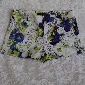 Zara woman floral short